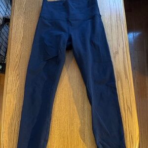 Wunder under lululemon leggings